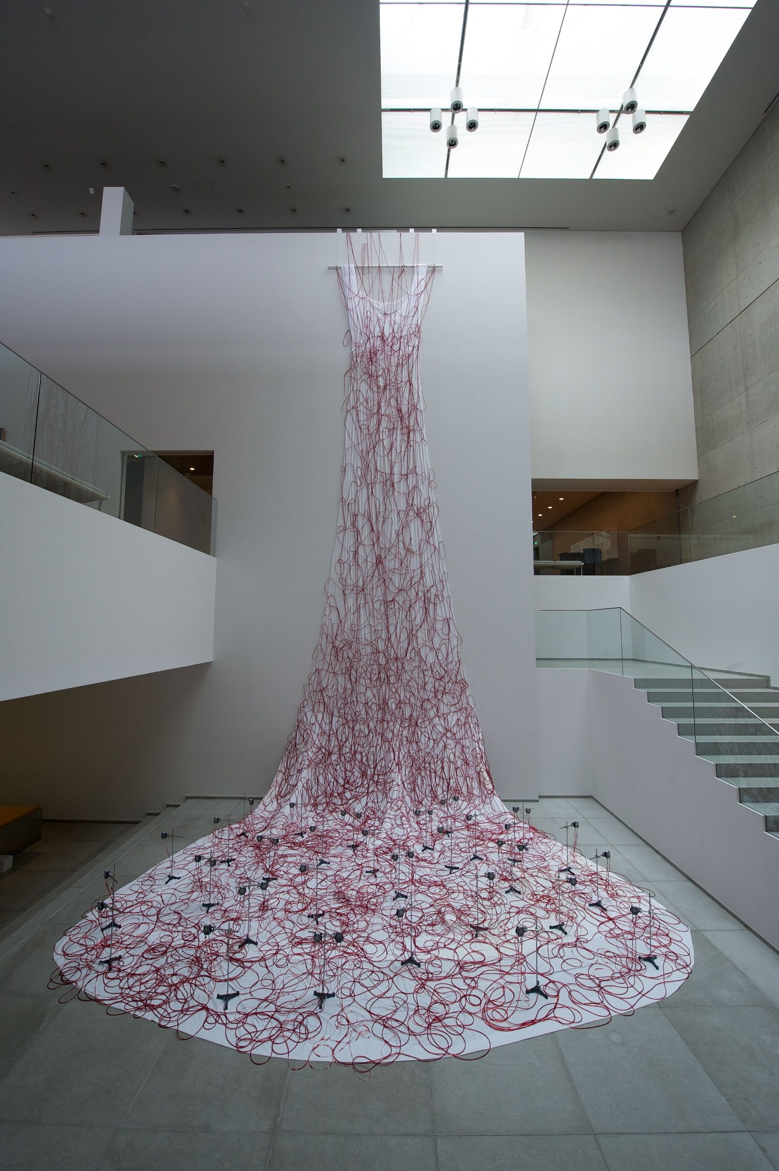 《不在との対話》 2012 丸亀市猪熊弦一郎現代美術館、香川　Photo: Sunhi Mang